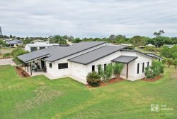 19 Alexandra Ave, Biloela QLD 4715, Australia