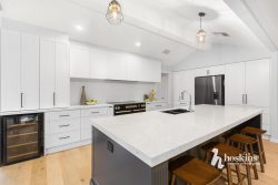 10 Bronte Ct, Croydon North VIC 3136, Australia