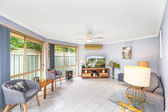 7 Burnside Cl, Lisarow NSW 2250, Australia