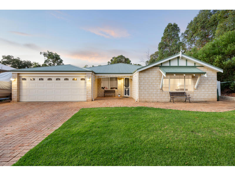 3 Caprea Blvd, Roleystone WA 6111, Australia