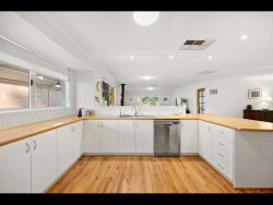 3 Caprea Blvd, Roleystone WA 6111, Australia