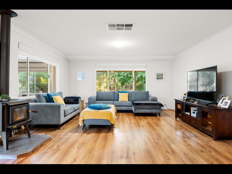 3 Caprea Blvd, Roleystone WA 6111, Australia