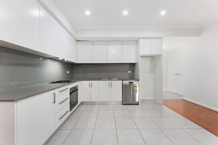 Unit 303/26 Kent St, Belmore NSW 2192, Australia