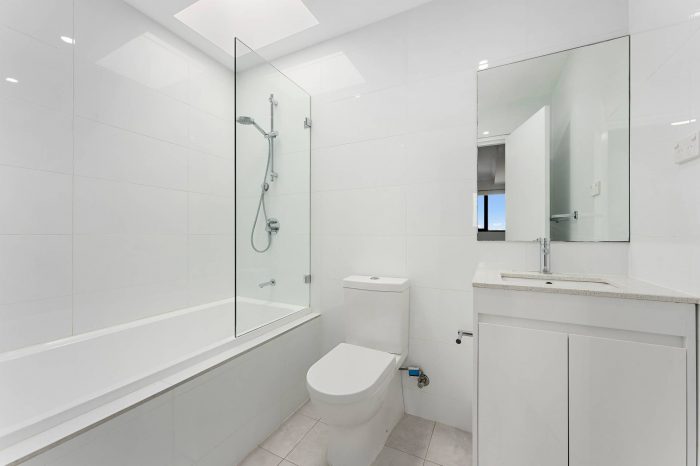 Unit 303/26 Kent St, Belmore NSW 2192, Australia