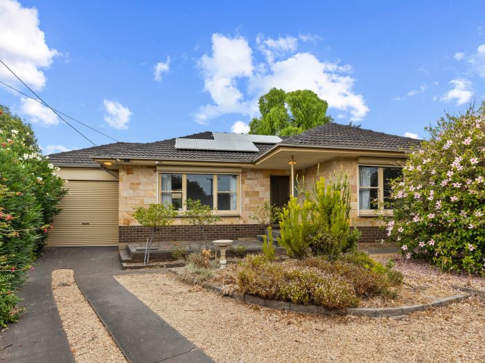 5 Chetnell Ct, Morphett Vale SA 5162, Australia