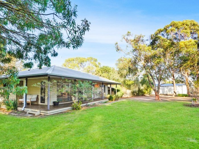 6982 Dartmoor-Hamilton Rd, Hamilton VIC 3300, Australia