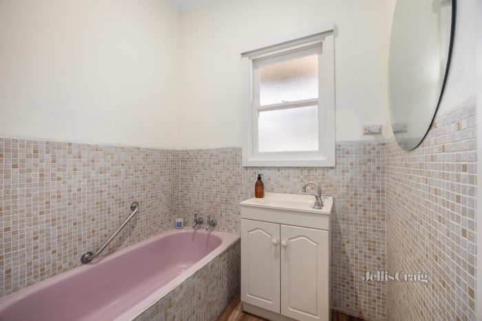 Unit 1/1 Donald St, Mount Waverley VIC 3149, Australia