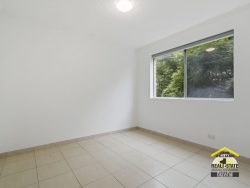 Unit 12/4 Forbes St, Warwick Farm NSW 2170, Australia