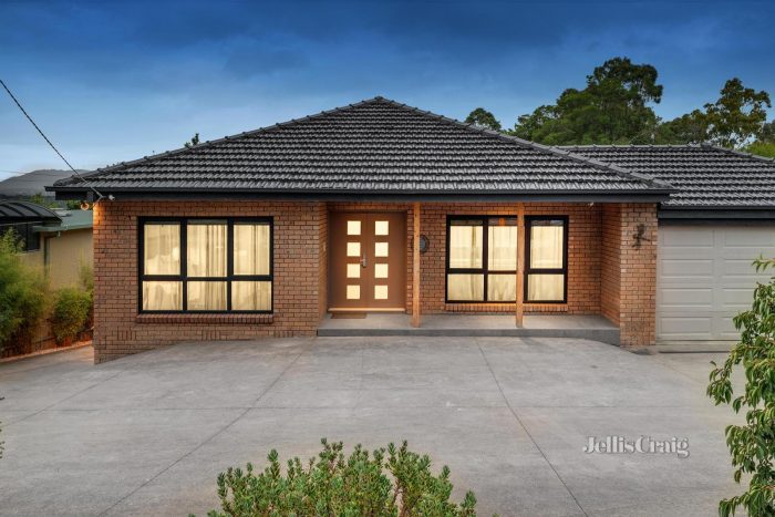 322 Gallaghers Rd, Glen Waverley VIC 3150, Australia