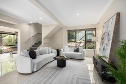 322 Gallaghers Rd, Glen Waverley VIC 3150, Australia