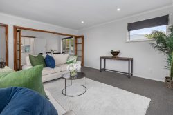 114 Gloaming Hill, Titahi Bay, Porirua, Wellington, 5022, New Zealand