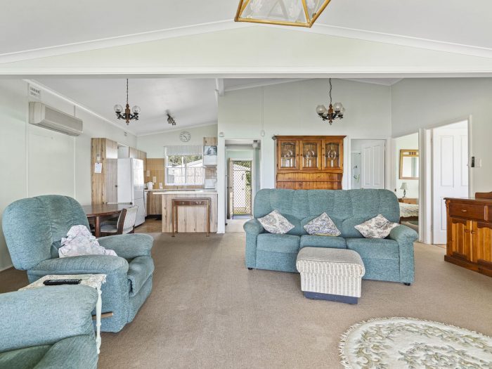 47 Grand Parade, Bonnells Bay NSW 2264, Australia