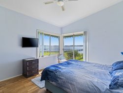 47 Grand Parade, Bonnells Bay NSW 2264, Australia