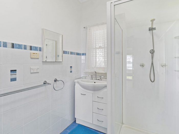 47 Grand Parade, Bonnells Bay NSW 2264, Australia