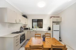 1 Howarth St, Wyong NSW 2259, Australia