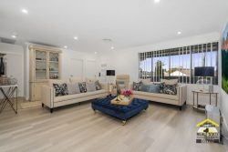 11 Huntingdale Ave, Lansvale NSW 2166, Australia