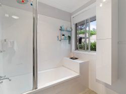 22 Kallaroo Rd, Brightwaters NSW 2264, Australia