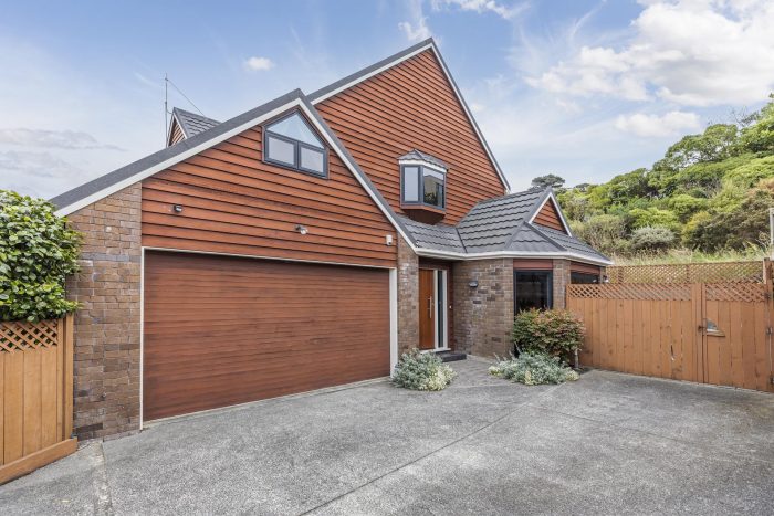 18A Treasure Grove, Hataitai, Wellington, 6021, New Zealand