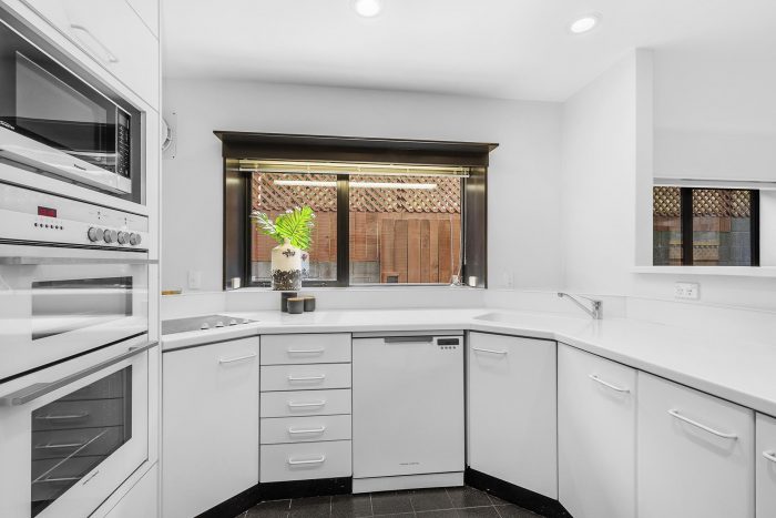 18A Treasure Grove, Hataitai, Wellington, 6021, New Zealand