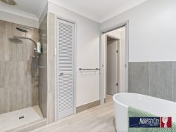 68 Moira Park Rd, Morisset NSW 2264, Australia