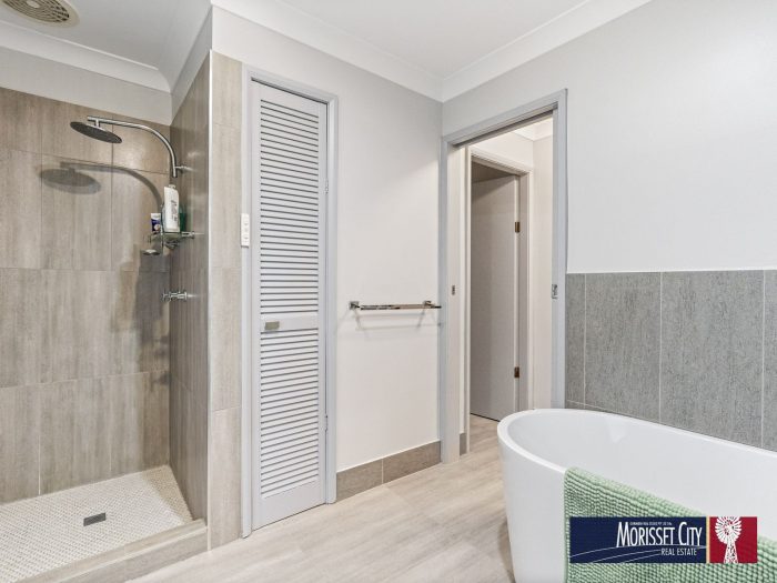 68 Moira Park Rd, Morisset NSW 2264, Australia
