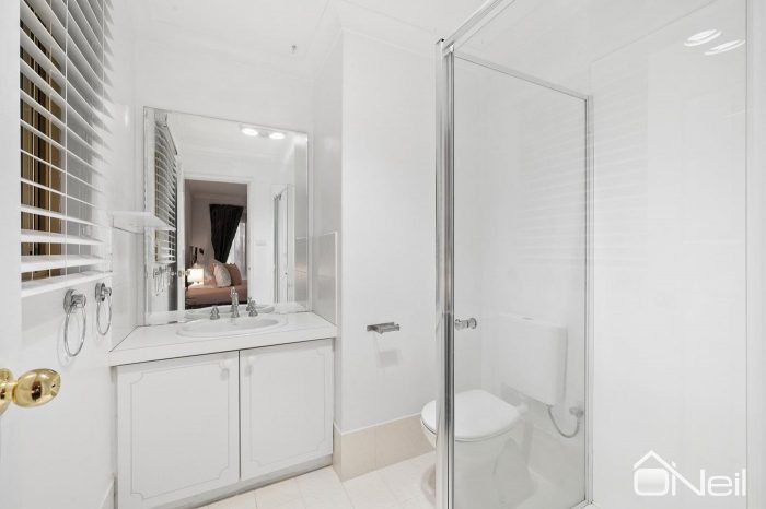 4 Morgan Rd, Seville Grove WA 6112, Australia