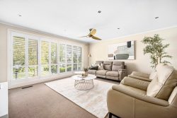 18 Noga Ave, Keilor East VIC 3033, Australia