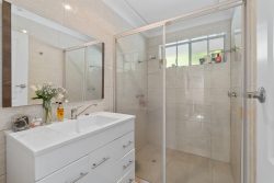 19A Pola St, Dianella WA 6059, Australia