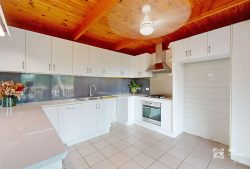 2 Oxley Ave, Biloela QLD 4715, Australia