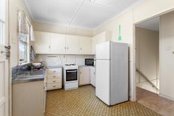 405 Oxley Ave, Redcliffe QLD 4020, Australia