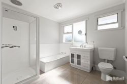 7 Pindari Ct, Miandetta TAS 7310, Australia