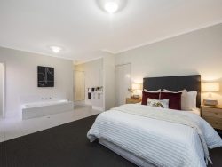 8 Cristonia Tce, Byford WA 6122, Australia
