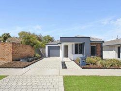 6 Noongah St, Nollamara WA 6061, Australia