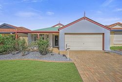 33 Silvester St, North Lakes QLD 4509, Australia