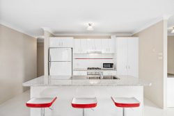 3 Yellow Rose Terrace, Hamlyn Terrace NSW 2259, Australia