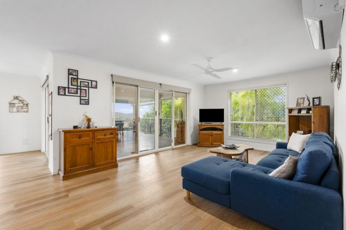 87 Ash Dr, Banora Point NSW 2486, Australia