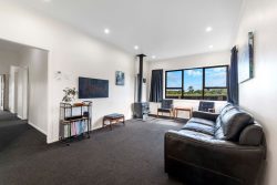 1576 South Road, Mokoia, South Taranaki, Taranaki, 4598, New Zealand