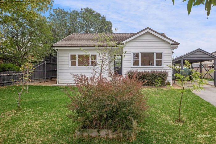 Unit 1/81 Cave Hill Rd, Lilydale VIC 3140, Australia