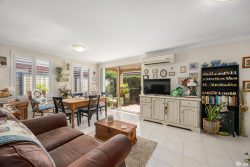 Unit 13/54 Sixth Rd, Armadale WA 6112, Australia