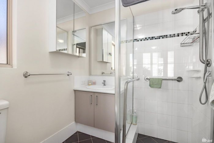 Unit 13/54 Sixth Rd, Armadale WA 6112, Australia