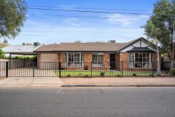 20 Stopford Rd, Hove SA 5048, Australia