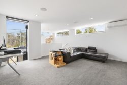 1/129 Kowhai Road, Mairangi Bay, North Shore City, Auckland, 0630, New Zealand