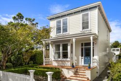 33 Grove Road, Kelburn, Wellington, 6012, New Zealand