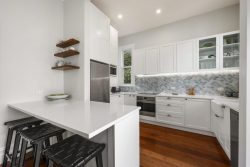 33 Grove Road, Kelburn, Wellington, 6012, New Zealand