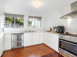 75 Trangmar St, Coleraine VIC 3315, Australia