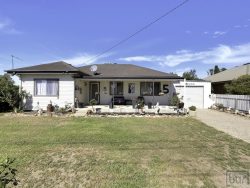 5 Wenke St, Walla Walla NSW 2659, Australia