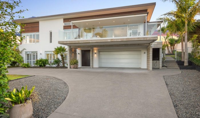 12A Eastcliffe Road, Castor Bay, North Shore City, Auckland, 0620, New Zealand