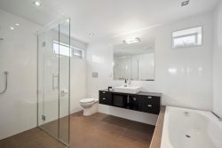 12A Eastcliffe Road, Castor Bay, North Shore City, Auckland, 0620, New Zealand