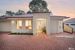 17A Valentine Rd, Kelmscott WA 6111, Australia