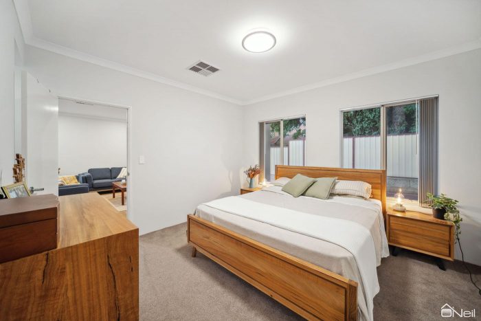 17A Valentine Rd, Kelmscott WA 6111, Australia